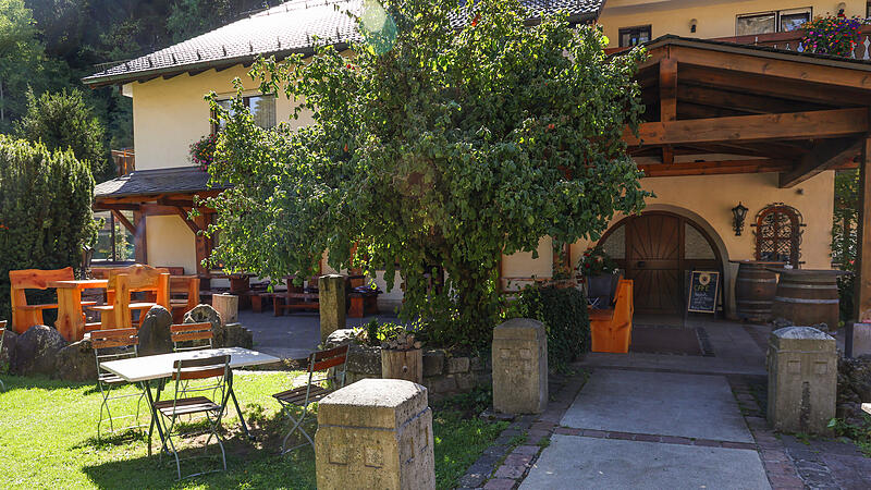 Caf&eacute; Leistner: Ziegen und hausgemachter Kuchen in ObertrubachCaf&eacute; Leistner: Ziegen und hausgemachter Kuchen in Obertrubach