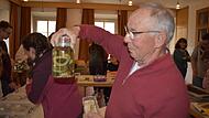 Die Schlingnatter: absolut harmlos, auch in freier Wildbahn. G&uuml;nther Eichler in Gr&auml;fenberg.