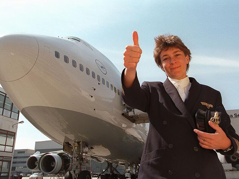 Erste Lufthansa-Pilotin feiert Cockpit-Jubil&auml;um