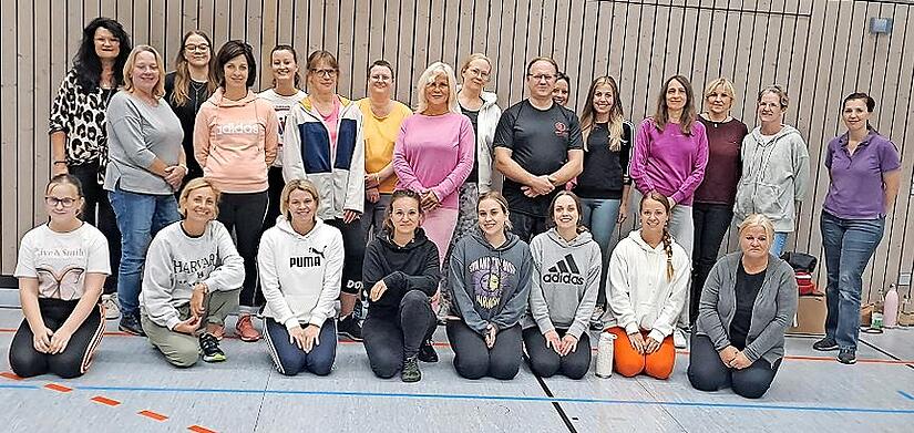 Das Foto zeigt die Teilnehmerinnen beim letzten Selbstverteidigungskurs-Kurs für Frauen mit Frank Bayer in Zeil a. Main. Das Foto zeigt die Teilnehmerinnen beim letzten Selbstverteidigungskurs-Kurs für Frauen mit Frank Bayer in Zeil a. Main.