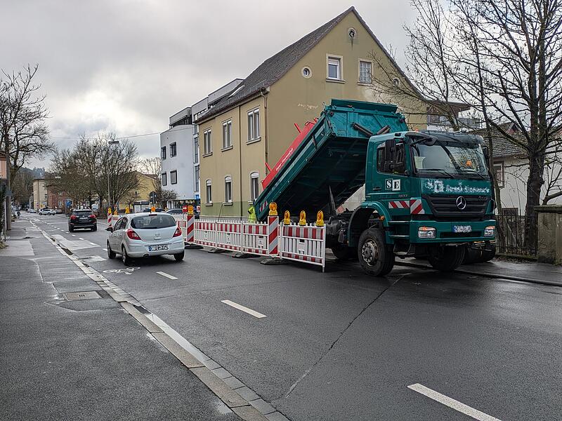 Durch die Baustelle in der Salinenstra&szlig;e kommt es zu einem Engpass, der aber bis Mittwoch, 5. M&auml;rz behoben sein soll.