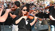 Flashmob der Bamberger Symphoniker zum Tag des Grundgesetzes 2026Flashmob der Bamberger Symphoniker zum Tag des Grundgesetzes 2026 Flashmob der Bamberger Symphoniker zum Tag des Grundgesetzes 2026Flashmob der Bamberger Symphoniker zum Tag des Grundgesetzes 2026