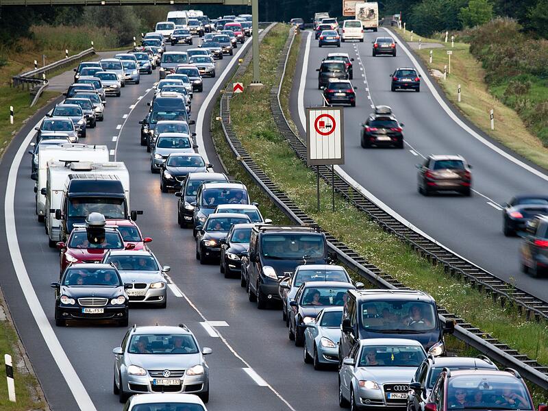 Stau auf der A8 in Bayern Stau auf der A8 in Bayern