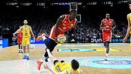 Trevon Scott (am Ball) und die Bamberger kamen in der zweiten Halbzeit in Berlin ins Straucheln und schieden im Pokal-Achtelfinale aus. Trevon Scott (am Ball) und die Bamberger kamen in der zweiten Halbzeit in Berlin ins Straucheln und schieden im Pokal-Achtelfinale aus.