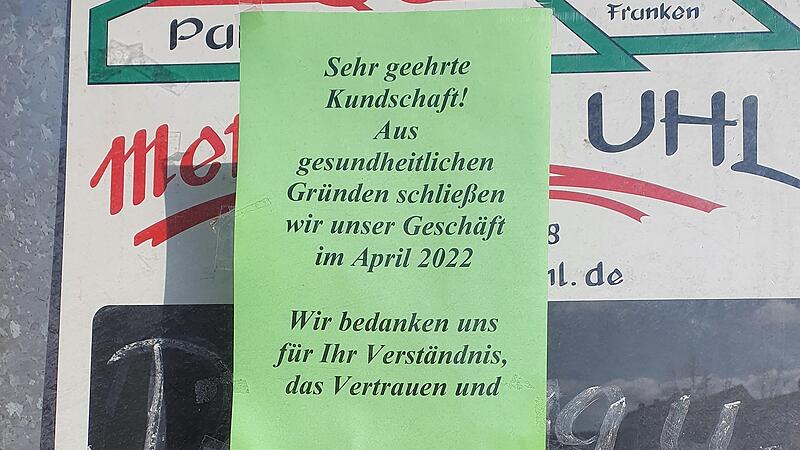 Metzgermeister Harald Uhl k&uuml;ndigt die Schlie&szlig;ung seines Betriebs an.