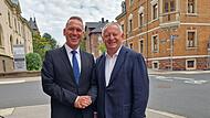 Bürgermeister Mario Götz und Landrat Thomas Bold: Der CSU-Kreisverband schlägt Götz als Nachfolger für die Wahl 2026 vor.