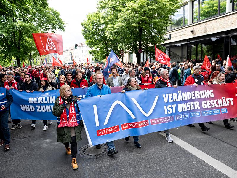 Demonstration Automobil-Entwicklungsdienstleisters IAV