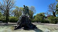 Wieder mit Wasser: der Sintflutbrunnen im Coburger Rosengarten