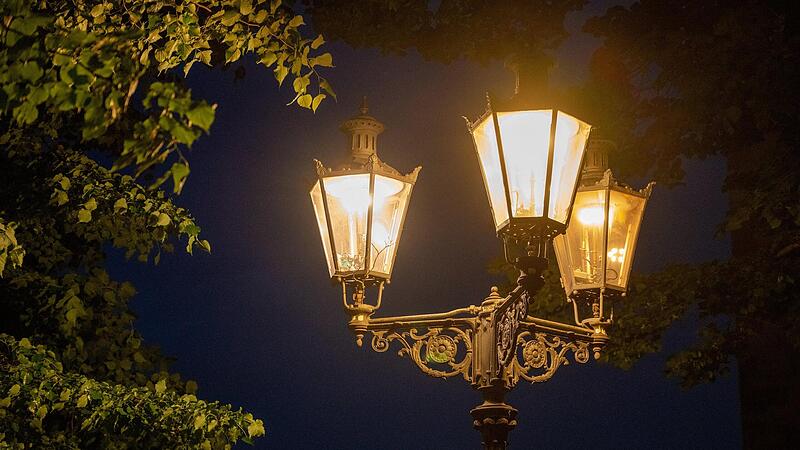 Die Gemeinde Kunreuth (Landkreis Forchheim) will Energie sparen, zum Beispiel, indem zu einer bestimmten Uhrzeit die H&auml;lfte der Stra&szlig;enlampen abgeschaltet wird.Forchheim & Fr&auml;nkische Schweiz