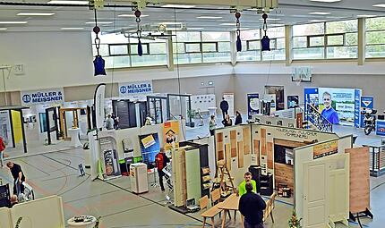 Viel los war 2025 bei der Gewerbeschau Oerlenbach.