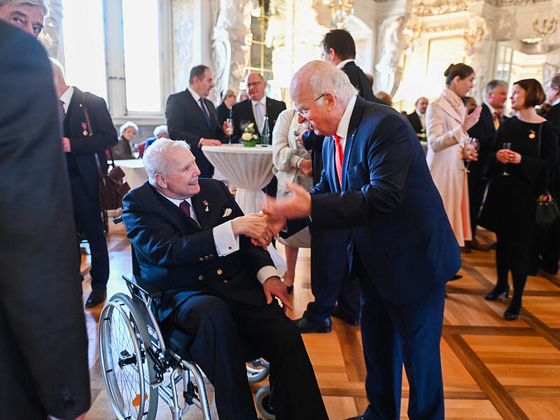 Gro&szlig;er Empfang in Coburg: Mehr als 200 geladene G&auml;ste gratulierten Andreas Prinz von Sachsen-Coburg und Gotha zum 80. Geburtstag.