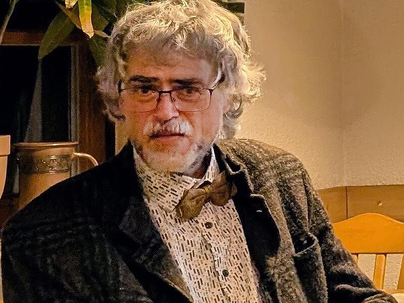 Arch&auml;ologe Dr. Harald Rosmanitz hielt einen beeindruckenden Vortrag &uuml;ber die auf dem Schlo&szlig;berg in K&ouml;nigsberg gefundenen Ofenkachelfragmente.