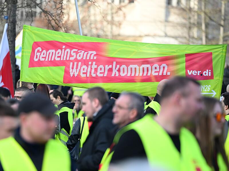 Warnstreik im Nahverkehr - Berlin Warnstreik im Nahverkehr - Berlin