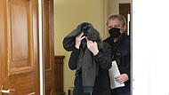 Die Angeklagte Cornelia S. auf dem Weg zum Prozess.Forchheim & Fr&auml;nkische Schweiz
