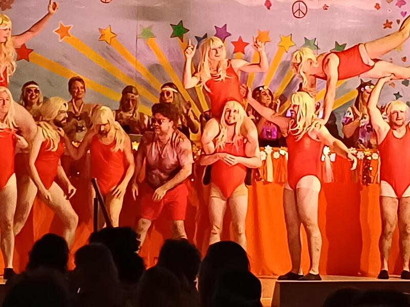 Weiberfasching Aura