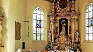 Die Akkordeongruppe aus Ebermannstadt spielte unter der Leitung von Werner Wagner in der Kirche in Wiesenthau.