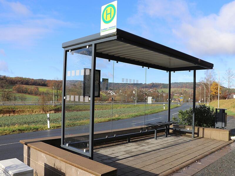 Die Jugend im Landkreis vermisst, vor allem am Wochenende, ein besser ausgebautes &Ouml;PNV-Angebot.