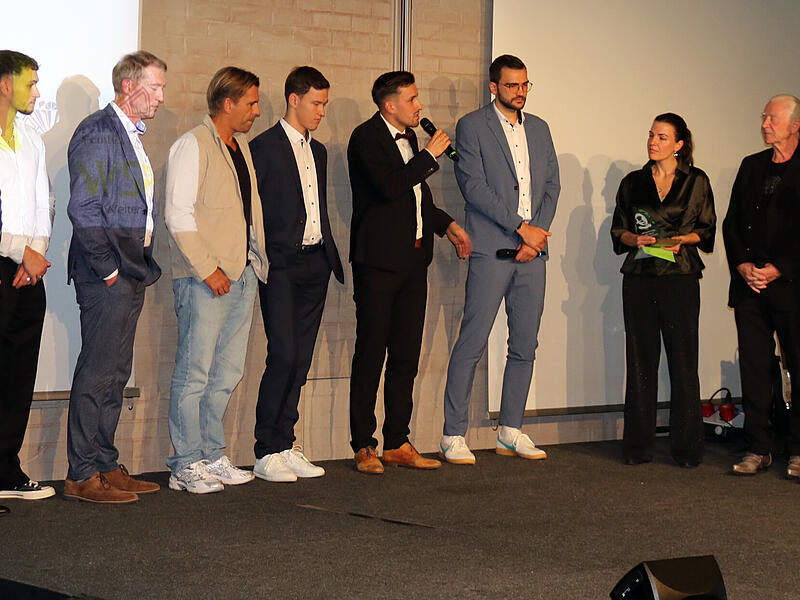 goolkids Sportgala: DJK Bamberg ist Mannschaft des Jahres Simon Allgaier, Kapitän der DJK Bamberg, spricht über das Aufstiegsjahr. Don Bosco wurde bei der goolkids-Sportgala zur Mannschaft des Jahres 2026 gewählt.