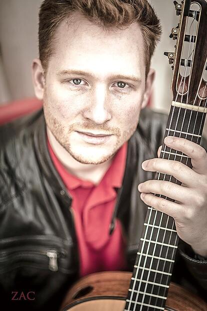 Ein klassisches Gitarrenkonzert gestaltet Gergely Szurgyi am Sonntag in Ebern.