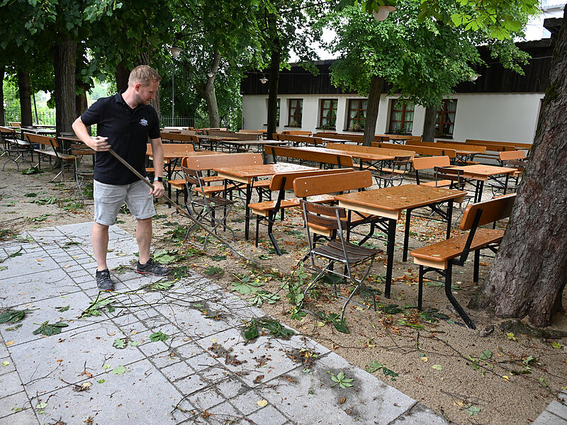 Sturmschäden LaurenziplatzSturmschäden am Laurenziplatz u.a.