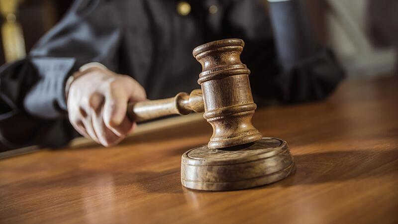 Richter Mario Geyer  gibt dem Angeklagten noch eine letzte Chance.