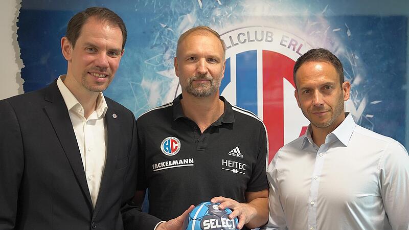 René Selke (links) und Raul Alonso (rechts) freuen sich auf den neuen Cheftrainer Hartmut Mayerhoffer.
