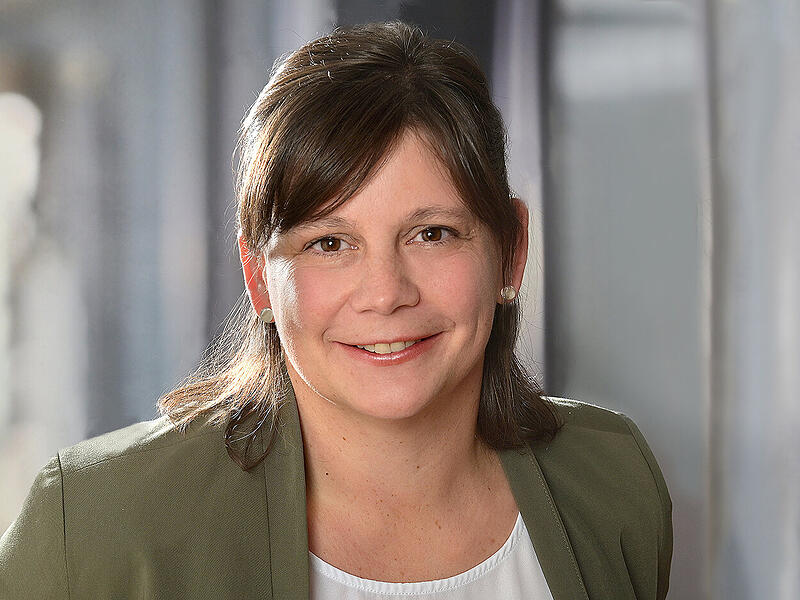 Die Pfarrerin Dr. Jennifer Ebert wurde im Dezember in die Landessynode das evangelische Kirchenparlament in Bayern gew&auml;hlt. Sie lebt mit ihrer Familie in Thurnau.