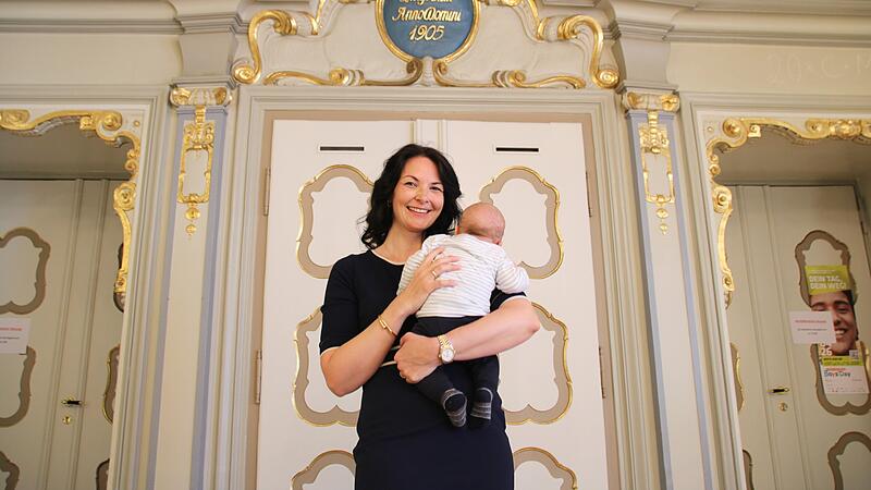 Mit Baby im Stadtrat? Kein Problem
