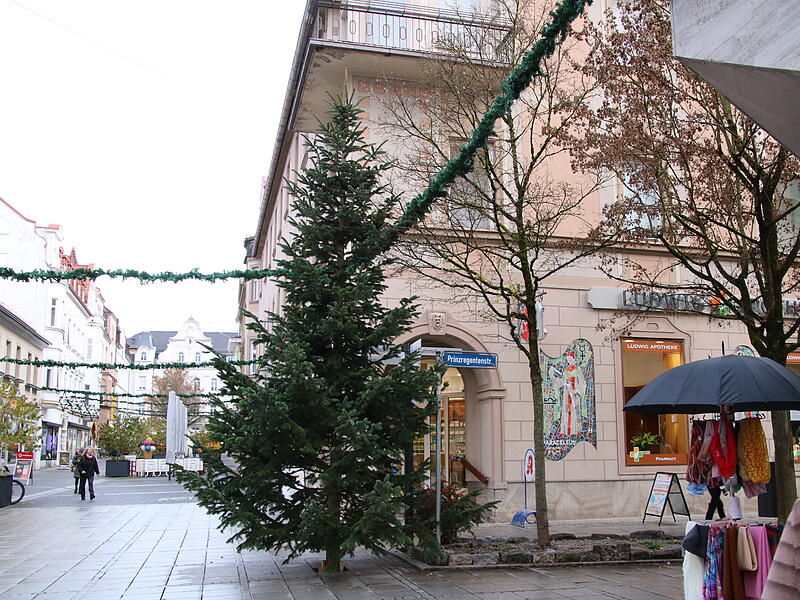 Weihnachtsbaum in der Ludwigstra&szlig;e Bad Kissingen