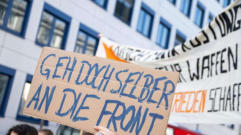 Bundesweiter Schulstreik gegen Wehrpflicht - Bamberg