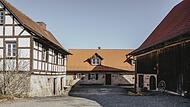 Der Heinersreuther Hof ist mittlerweile eine  Institution der Adalbert-Raps-Stiftung, die hier alle, die mit Lebensmitteln arbeiten, kreativ zusammenbringen will.