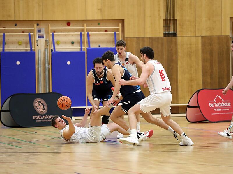 TTL gg Haching 070226 11 CH Dippold Bodenkampf