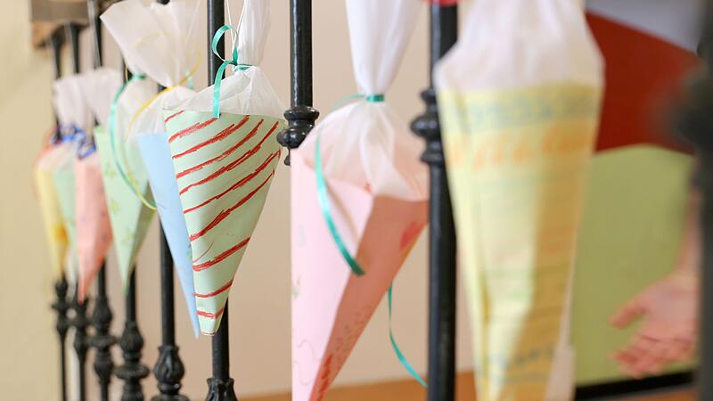 Girlande aus Schultüten Girlande aus Schultüten