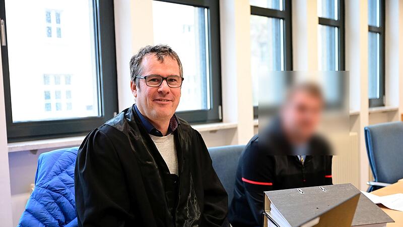 Nach einer Fahrerflucht muss sich ein Porschefahrer vor dem Bamberger Amtsgericht verantworten.