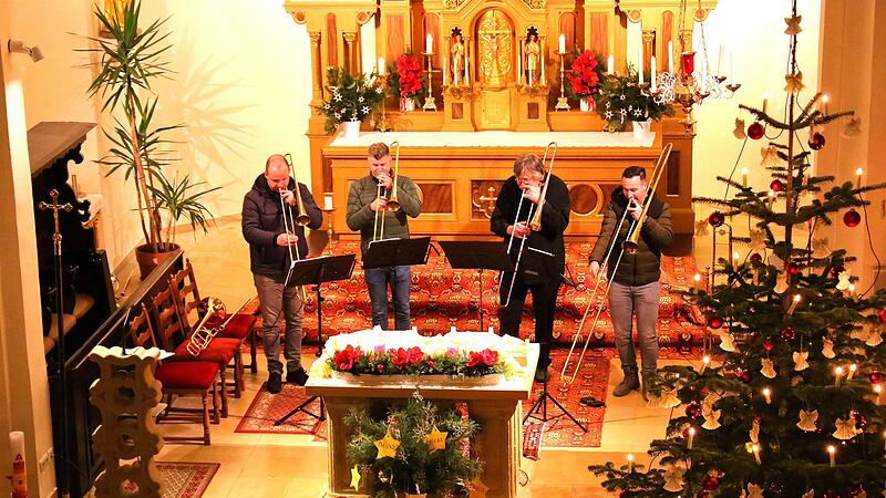 Das Posaunenquartett „Consortium Musicum“mit den Posaunisten Luc Scholtes, Dion Kowalski, Leiter Harry Ries und Dominique Steins (von links) spielte zum Jahresausklang in Stublang.