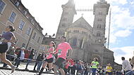 Weltkulturerbelauf 2025: 10,7 Kilometer durch Bamberg. Etwa 3700 Teilnehmer waren beim Wieland-Lauf am Start.