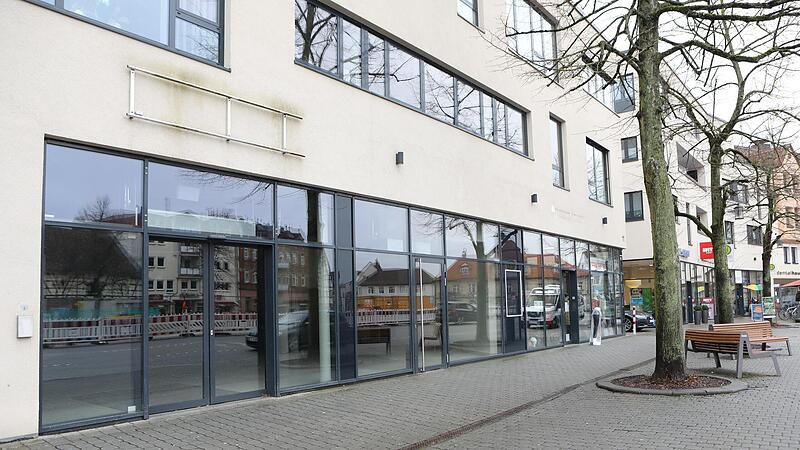 Gute Nachrichten für den Lebensmittelhandel: Laut Stadt verhandele man derzeit nur mit Nahversorgern.Leerstände in Forchheim: Das tut sich in der Innenstadt Gute Nachrichten für den Lebensmittelhandel: Laut Stadt verhandele man derzeit nur mit Nahversorgern.