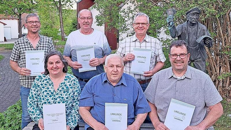 Das Foto zeigt (stehend von links): Michael Katzenberger, Udo Kaiser und Stefan S&ouml;der sowie (sitzend, von links) B&uuml;rgermeisterin Sonja Reubelt, Siegfried S&ouml;der und Erwin Voll.
