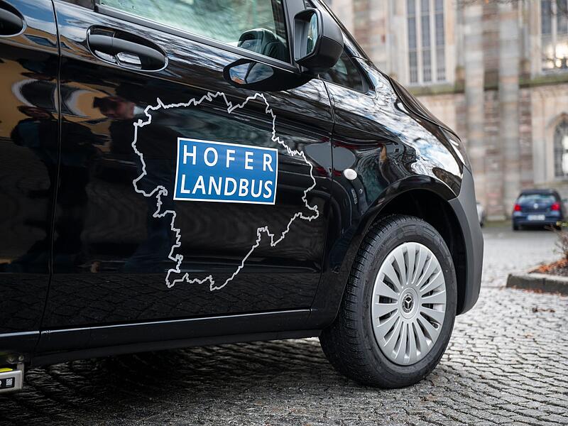 On-demand- PNV-Angebot Hofer Landbus