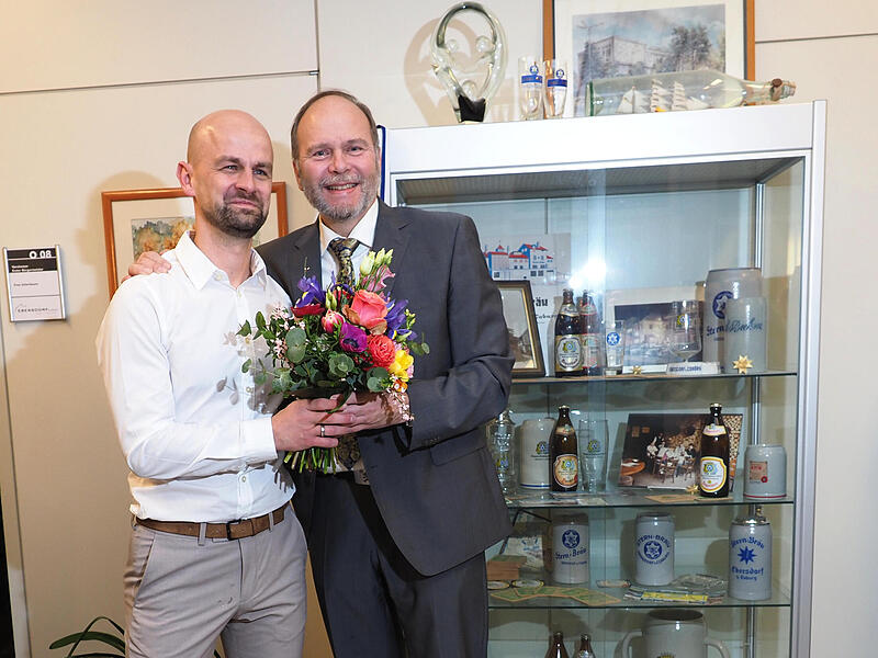Stichwahl in Ebersdorf: Tom Schulthei&szlig; ist neue B&uuml;rgermeister
