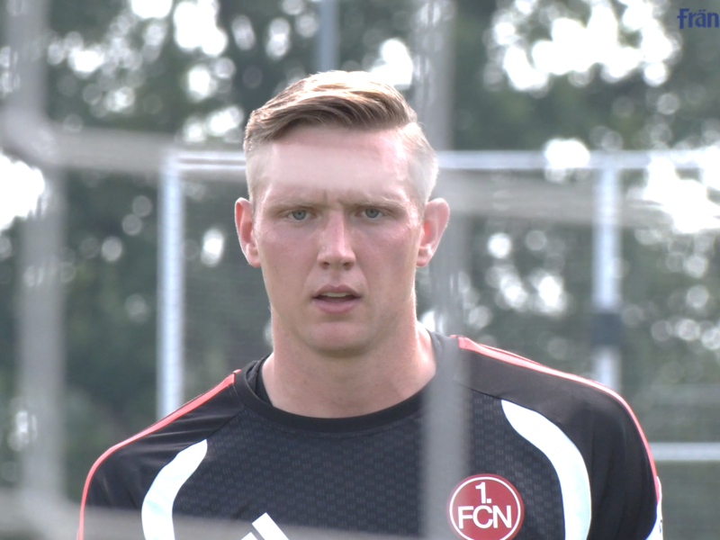 FCN-Torh&uuml;ter Jan Reichert beim Trainingsauftakt des Club am Valznerweiher.