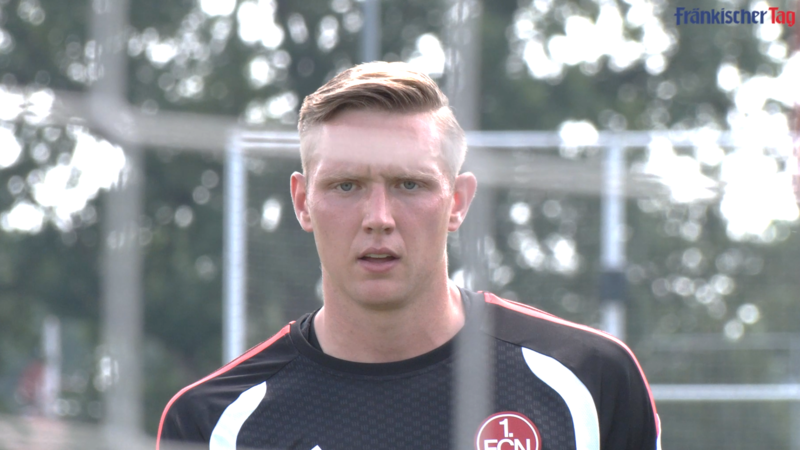 FCN-Torh&uuml;ter Jan Reichert beim Trainingsauftakt des Club am Valznerweiher.