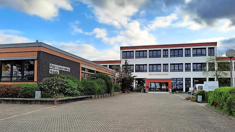 Die Pater-Lunkenbein-Schule: Hier soll zunächst das Haus der Vereine entstehen. Doch wurde die Entscheidung darüber vertagt.