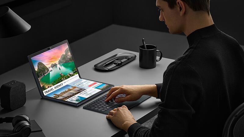 Asus Foldable Notebook OLED