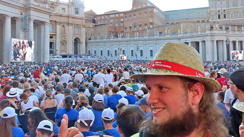 Simon Roth Holocaust Ludwigschorgaster sind bei Sonderaudienz mit dem Papst in Rom