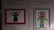 In der Dauerausstellung „Kindersprechstunde“ Im Vestibül des Kurhausbades berichten Kinder in Geschichten und Bildern über die psychischen Erkrankungen ihrer Eltern. In der Dauerausstellung „Kindersprechstunde“ Im Vestibül des Kurhausbades berichten Kinder in Geschichten und Bildern über die psychischen Erkrankungen ihrer Eltern.