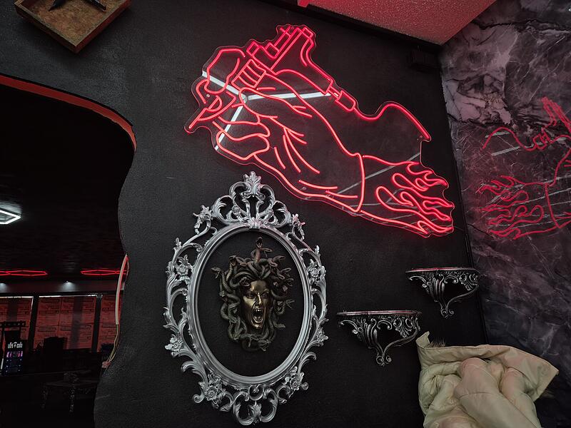 Eindrücke von der Eröffnung des Tattoo-Studios Bloodline in Bad Kissingen.Eröffnung nach Umzug: Tattoo-Studio Bloodline Eindrücke von der Eröffnung des Tattoo-Studios Bloodline in Bad Kissingen.