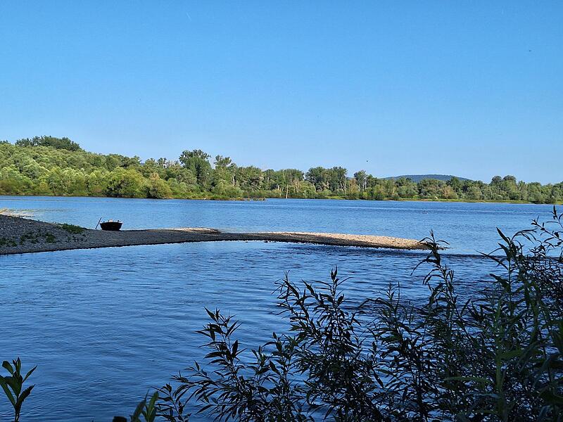 Badesee in Breitengüßbach Der Große Badesee in Breitengüßbach ist ein beliebtes Ausflugsziel für Angler, Kurzzeitcamper und Badegäste.