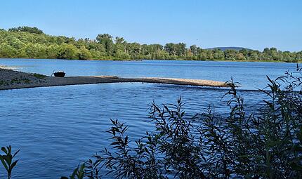 Der Gro&szlig;e Badesee in Breiteng&uuml;&szlig;bach ist ein beliebtes Ausflugsziel f&uuml;r Angler, Kurzzeitcamper und Badeg&auml;ste.
