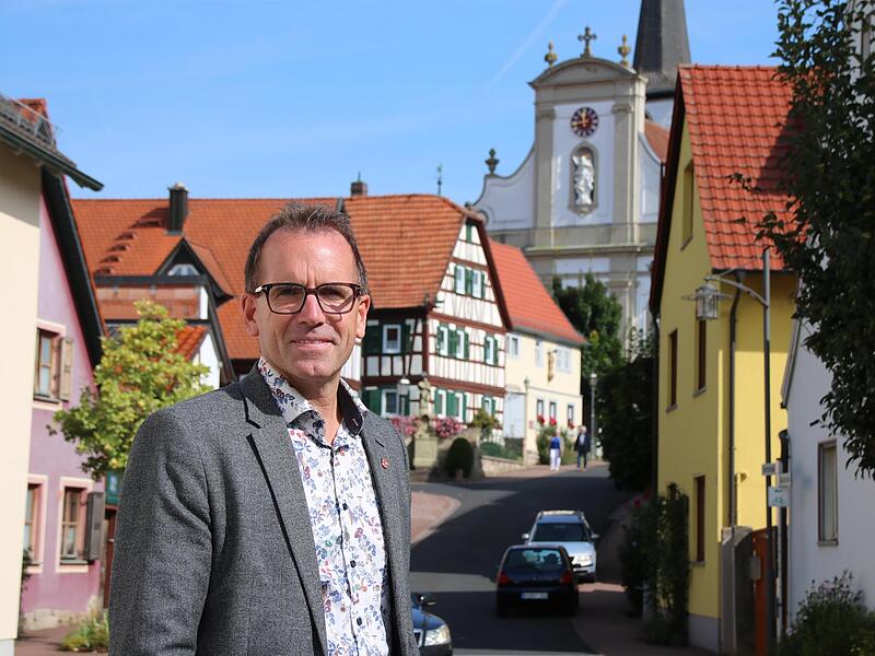 Obwohl alle Patienten in Euerdorf übernommen werden und die hausärztliche Versorgung weiterhin gesichert ist, ist Bürgermeister René Gerner enttäuscht. Obwohl alle Patienten in Euerdorf übernommen werden und die hausärztliche Versorgung weiterhin gesichert ist, ist Bürgermeister René Gerner enttäuscht.